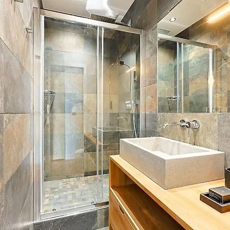 Apartment New 4 Star In Central *